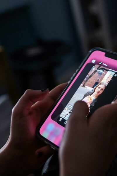 Teens see social media algorithms as accurate reflections of themselves, study finds